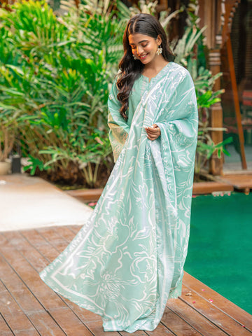 Calligraphed Odhni with Letter-Writing Kit – A Touch of Meaning For Women